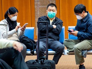 Mengapa Orang Pintar dan Terdidik Percaya Mitos Seputar Virus Corona?