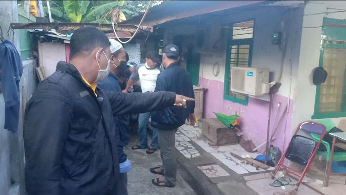 Polisi tunjuk lokasi gantung diri Kakek HM