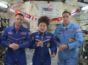 April: Astronot Kaget dengan Kondisi Bumi - Negara yang Bebas COVID-19