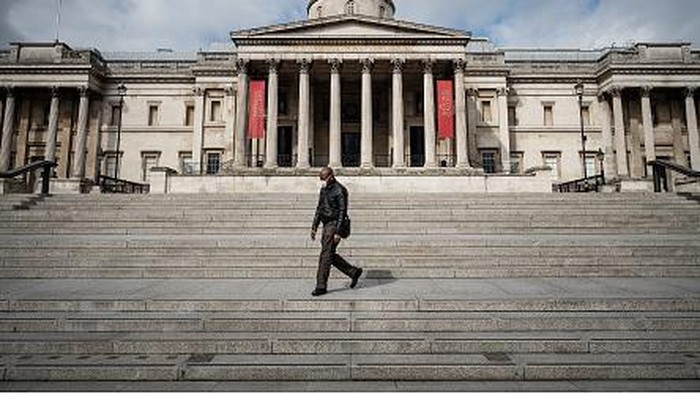 Inggris terapkan pembatasan sosial di wilayahnya untuk putus rantai sebaran Corona. Kota London yang jadi destinasi wisata populer pun kini sepi dari wisatawan.