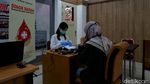 Intip Penerapan Physical Distancing di PMI Kota Bandung