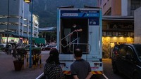 Keberadaan truk yang dirombak menjadi tempat les piano keliling itu pun disambut baik oleh para muridnya. Pasalnya, tak sedikit murid sekolah musik itu yang ingin terus mengasah kemampuan bermain pianonya namun khawatir dapat terinfeksi virus Corona apabila melakukan perjalanan dengan menggunakan transportasi umum menuju tempat les.