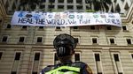 Cara Warga Filipina Hormati Pahlawan Pejuang Corona