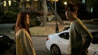 Sejak episode pertama, drama ini sudah mengungkap perselingkuhan tersebut. Foto: (dok. JTBC)