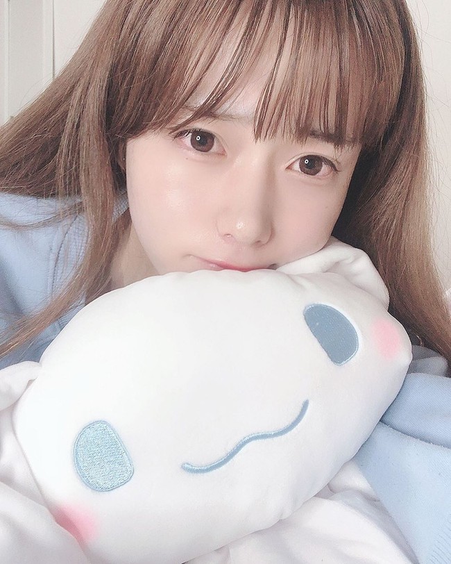 Puutan, yang nama aslinya dilaporkan sebagai Tatsuya adalah seorang pria berusia 18 tahun. Ia kerap berpenampilan seperti wanita di Instagram, dan tak ada yang menyangka jika di balik makeup-nya yang cantik dan memesona itu adalah seorang pria. Foto: Instagram