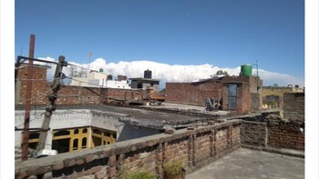 Hal ini terjadi setelah negara tersebut memberlakukan lockdown nasional guna menekan laju penyebaran COVID-19 yang berdampak pada penurunan tingkat polusi udara secara signifikan. Foto: via Bored Panda