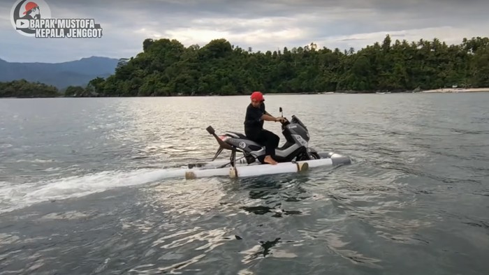 Modifikasi Yamaha Nmax jadi jetski
