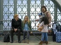 Domhnall Gleeson tentang RUN, Harry Potter, dan Sekuel Peter Rabbit