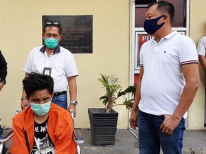 Buron Pembunuhan di Palembang Ditangkap Saat Isolasi Diri Bareng 2 Wanita