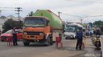Petugas Cek Suhu Tubuh Warga Hendak ke Makassar untuk Cegah Corona