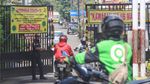 Warga Pondok Aren Selektif Buka Gerbang Perumahan