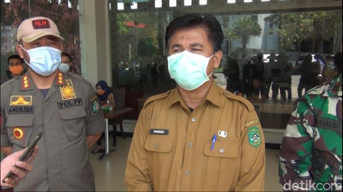 129 mahasiswa dan pelajar dibolehkan pulang usai jalani isolasi di Tenggarong (Suriyatman/detikcom)