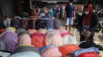 Jelang PSBB di Tangsel, Pasar Cipadu Masih Normal