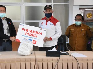 Pertamina Salurkan Bantuan APD untuk Tenaga Medis Kota Padang