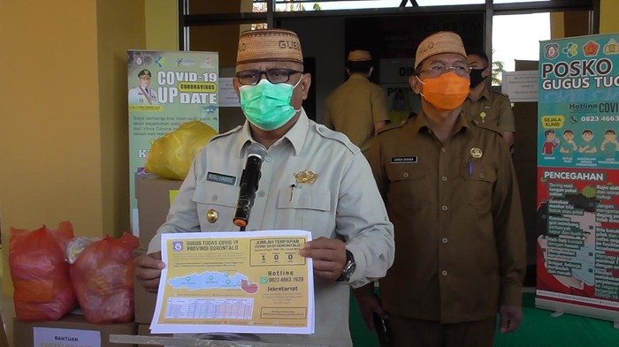 Gubernur Gorontalo Rusli Habibie