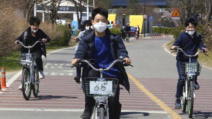 Otoritas Korea Selatan (Korsel) melaporkan sedikitnya 116 orang yang telah sembuh dari virus Corona (COVID-19), kembali dinyatakan positif.