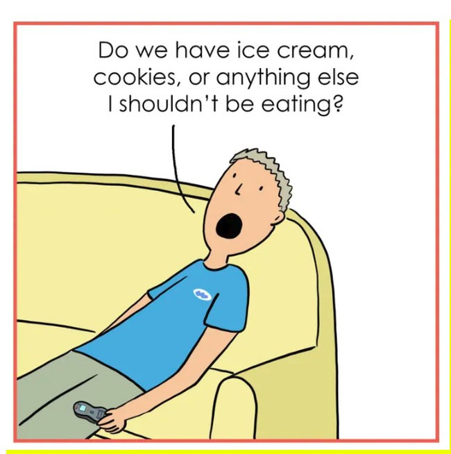 Terlalu bosan dan tidak memiliki pekerjaan untuk dilakukan bisa membuat kita hanya memikirkan makanan, makanan, dan makanan. Tidak heran jika kemudian kamu jadi lebih sering makan makanan yang seharusnya tidak kamu makan dan memperoleh berat badan tambahan selama isolasi diri di rumah.  Foto: Facebook Hedger Humor