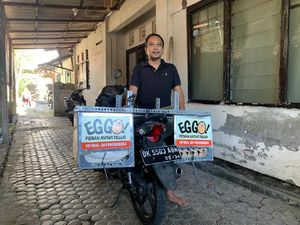 Kena PHK Akibat COVID-19, Mantan Karyawan Ini Jualan Telur Delivery
