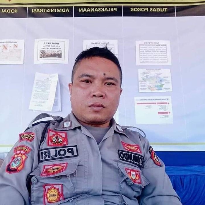 Polisi Pengubur Jenazah Corona di Minahasa Utara, Sulawesi Utara