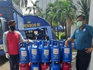 Pertamina Salurkan Isi Ulang LPG ke Dapur Umum Kemensos