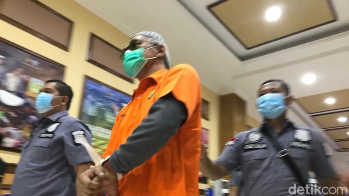 Tio Pakusadewo Rilis Tio Pakusadewo