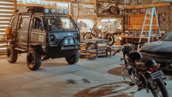 Transformasi Carry Bagong yang Kini Jadi Kekar