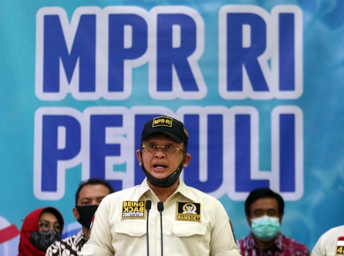 Ketua MPR RI, Bambang Soesatyo meluncurkan MPR RI Peduli COVID-19. Program ini bertujuan mempercepat penanganan COVID-19 dengan menggalang dana.