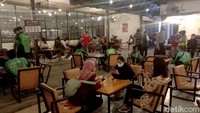 Untuk itu Polrestabes Surabaya bersama dengan Pemkot Surabaya serta Pemprov Jatim melakukan pencegahan preventif menekan kasus Corona agar tak terus naik.