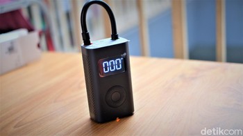 Tampil berwarna hitam dengan desain simpel. Foto: Adi Fida Rahman