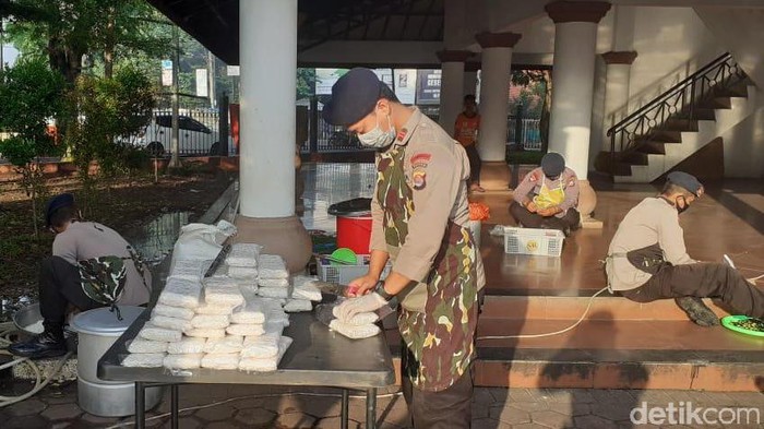 Dapur Umum di Kota Serang