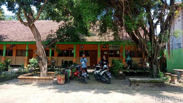 SDN Rejoagung tempat Gery dikarantina