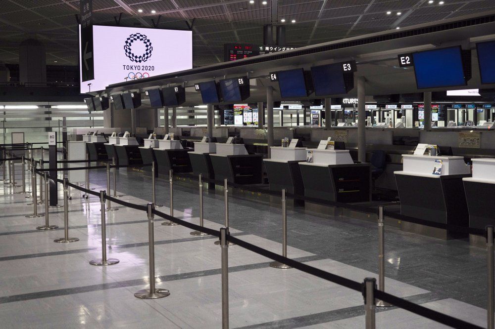 Bandara Narita dan Haneda sepi terkena imbas Corona.