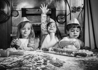Beginilah gambaran potret kebahagiaan anak-anak yang berhasil diabadikan dalam bingkai kamera pada ajang kontes Foto Agora #Fun2020.