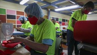 Naas bagi Itali, Penjaranya kebobolan sehingga 19 orang dari total 58 ribu narapidana diketahui positif Corona, termasuk juga 116 penjaga penjara. (AP Photo/Esteban Felix)