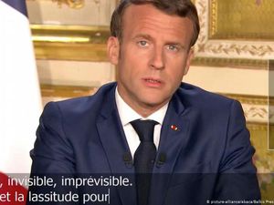 Positif Corona, Presiden Prancis Macron Jalani Isolasi Mandiri Selama 7 Hari