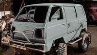 Body, mesin, kaki-kaki, aksesori, hingga mesin jadi detail ubahan. Foto: Holy Shift Garage