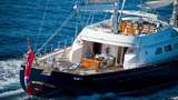 Potret Superyacht Milik Berlusconi yang Dijual