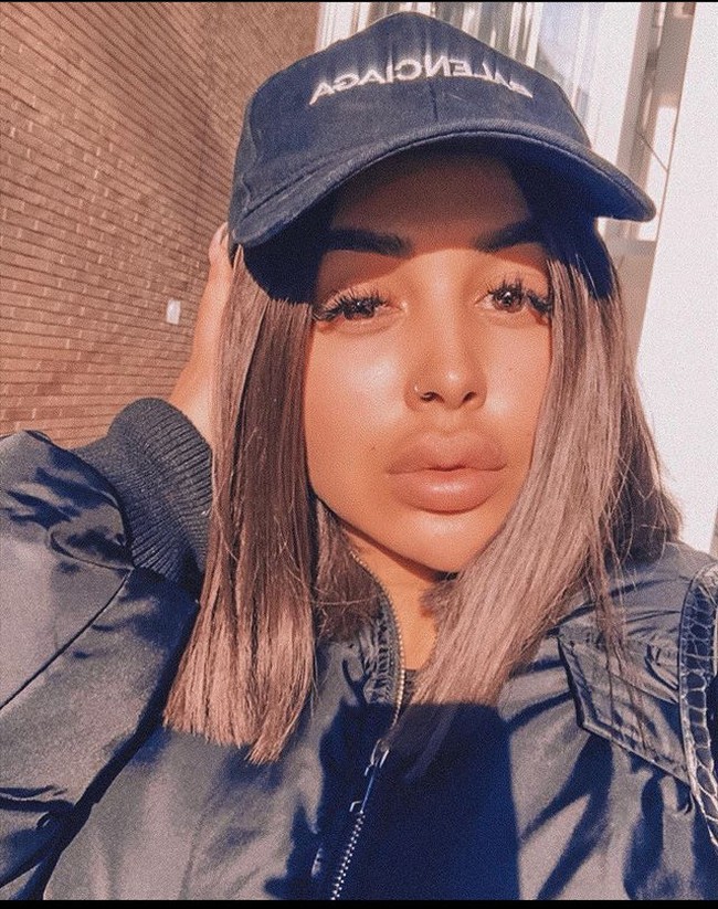 Zilla pun mengaku akan terus melakukan operasi plastik. Namun, perawatan kecantikannya itu kini harus terhalang karena pandemi virus corona. Foto: Instagram