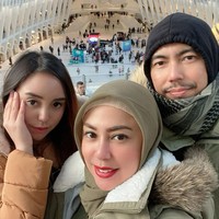 Salmafina Khairunnisa atau Salmafina Sunan adalah pasangan dari Heidy Sunan dan Sunan Kalijaga. Di Indonesia, Sunan Kalijaga dikenal sebagai pengacara kondang langganan para artis. Foto: instagram @salmafinasunan