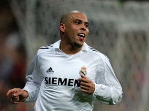 Para Legenda yang Nyaris Gabung Atletico: Etoo, Cantona, sampai Ronaldo