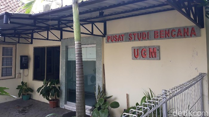 Kantor Pusat Studi Bencana Alam (PSBA) UGM.