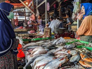 Ada PSBB, Mendag dan RK Putar Otak Biar Pedagang Pasar Bisa Jualan