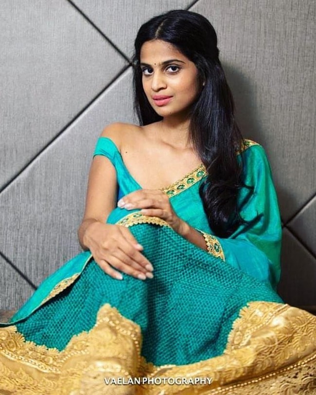 Aku menjadi bagian dari misi kemanusiaan saat ini. Dalam perjalanan ini, aku datang ke berbagai orang yang saat ini mengalami penderitaan karena COVID-19, ujar wanita keturunan India itu.  Foto: dok. Instagram