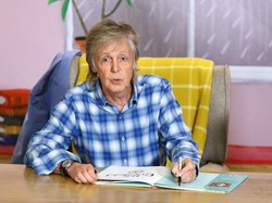 Paul McCartney Protes Penggunaan AI Pakai Lagu Hening