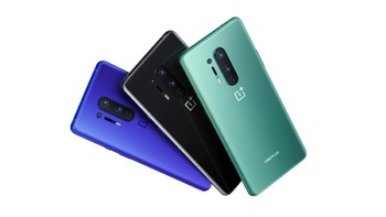 OnePlus memang sudah hengkang dari Indonesia, tetapi bagi peminat HP yang satu ini pasti tahu bahwa OnePlus 8 dan OnePlus 8 Pro teman seru buat main game. OnePlus 8 menggunakan prosesor Snapdragon 865, RAM 8/12 GB, penyimpanan 128/256 GB, dan mendukung 5G. Dari segi layar, membentang 6,55 inch Full HD+ (OnePlus 8) dan 6,78 inch QHD+ (OnePlus 8 Pro). Foto: OnePlus