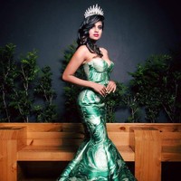 Wanita 27 tahun itu mengaku ingin membantu semaksimal mungkin di masa pandemi ini. Di hari libur kerja sebagai dokter, Nisha yang akan turun tangan dengan mengantarkan bahan-bahan pangan tersebut sendiri. Dia membagikan beras, minyak dan susu ke keluarga miskin.  Foto: dok. Instagram