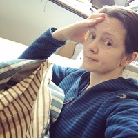 Izabela juga sering membagikan foto-foto dirinya bersama sang suami saat menggunakan kostum di media sosial Instagramnya yang bernama @izabelapriorattire. Banyak netizen yang memberikan pujian melalui kolom komentar. Foto: Instagram @izabelapriorattire