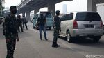 Hari Pertama PSBB Bekasi, Petugas Hentikan Pengendara Tak Bermasker