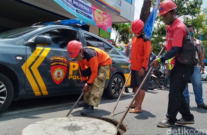 pencurian kabel telkom