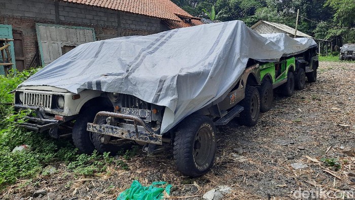 Pengelola Lava Tour Merapi yang berhenti sementara waktu.